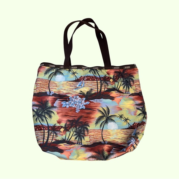 Lesportsac Handbags - LeSportsac Tropical Print Tote Bag